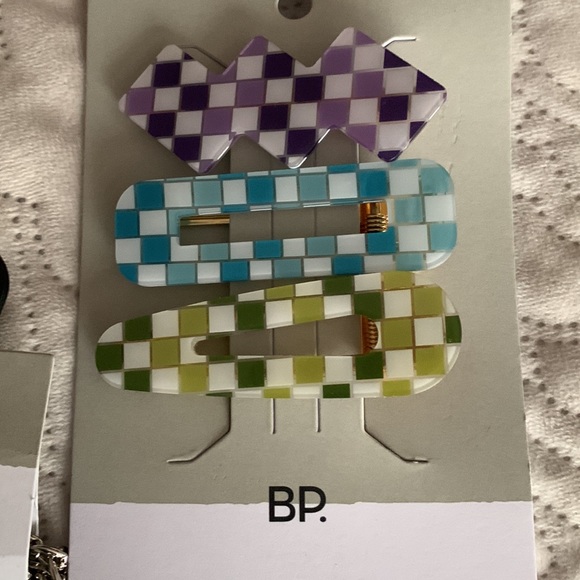 NWT. BP bundle. Bracelet and hair accessories. - Picture 3 of 4